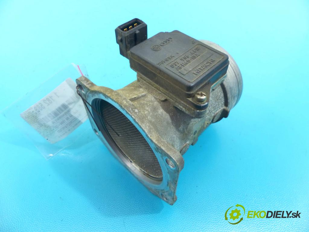 Audi A4 B5 1994-2001 1.8 20v 125 HP manual 92 kW 1781 cm3 5- průtokoměr: 037906461B (Váhy vzduchu)