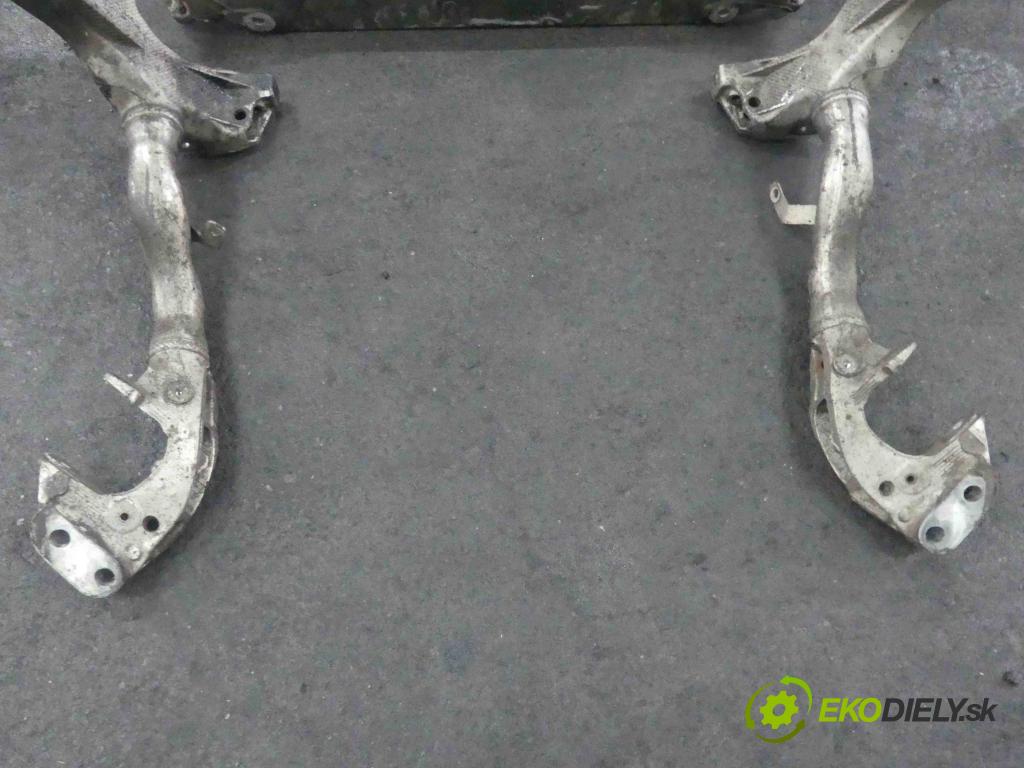 Audi A4 B8 2007-2015 2.0 tdi 143 hp manual 105 kW 1968 cm3 4- výztuha motoru 8T0399315G