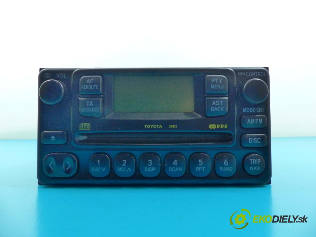 Toyota Rav4 II 2000-2005 2.0 D4D 116 HP manual 85 kW 1995 cm3 5- Radio továreň: 86120-42130