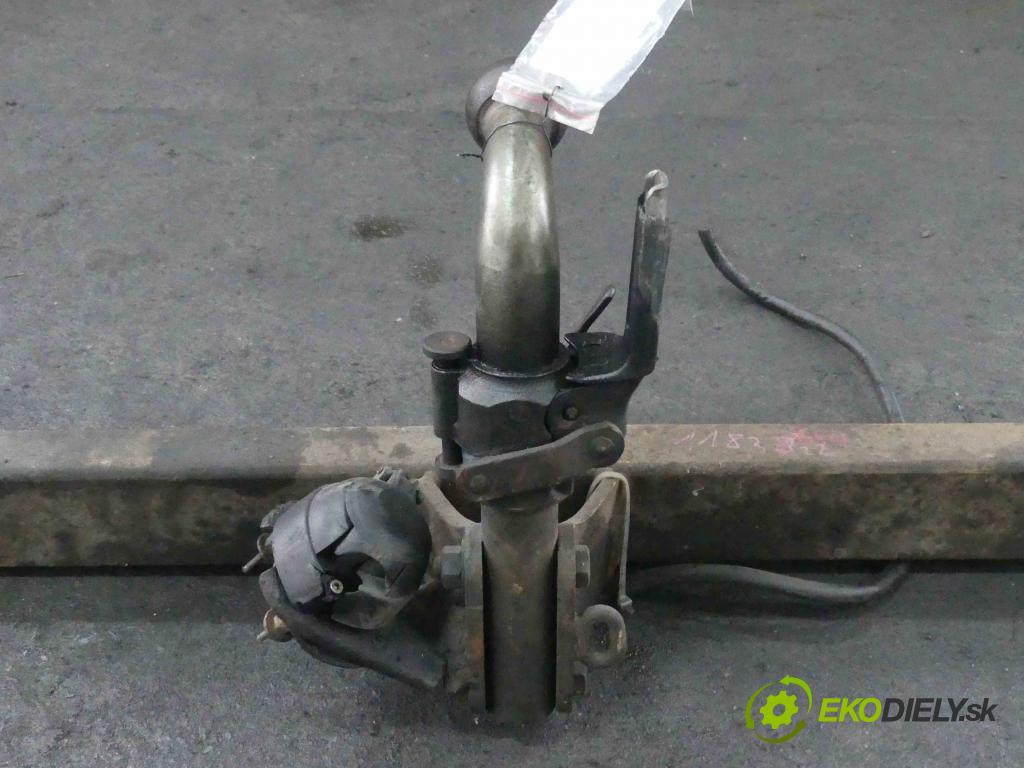 Mercedes E W210 1995-2002 2.5 TD 150 hp manual 110 kW 2497 cm3 5- oko tažné