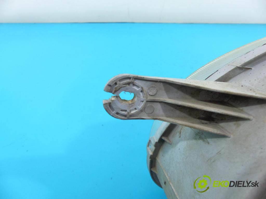 Hyundai Atos 1.0 55 HP manual 40,4 kW 999 cm3 5- Reflektor: pravý  (Pravé)