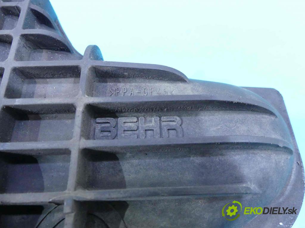 Mercedes R W251 2005-2013 3.0 CDI 224 hp automatic 165 kW 2987 cm3 5- Intercooler  (Chladiče nasávaného vzduchu (intercoolery))