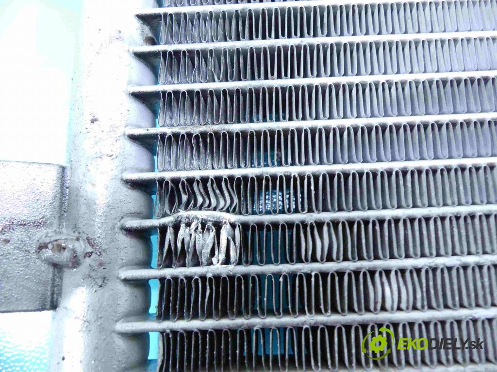 Mercedes R W251 2005-2013 3.0 CDI 224hp automatic 165 kW 2987 cm3 5- chladič klimatizácie  (Chladiče klimatizácie)