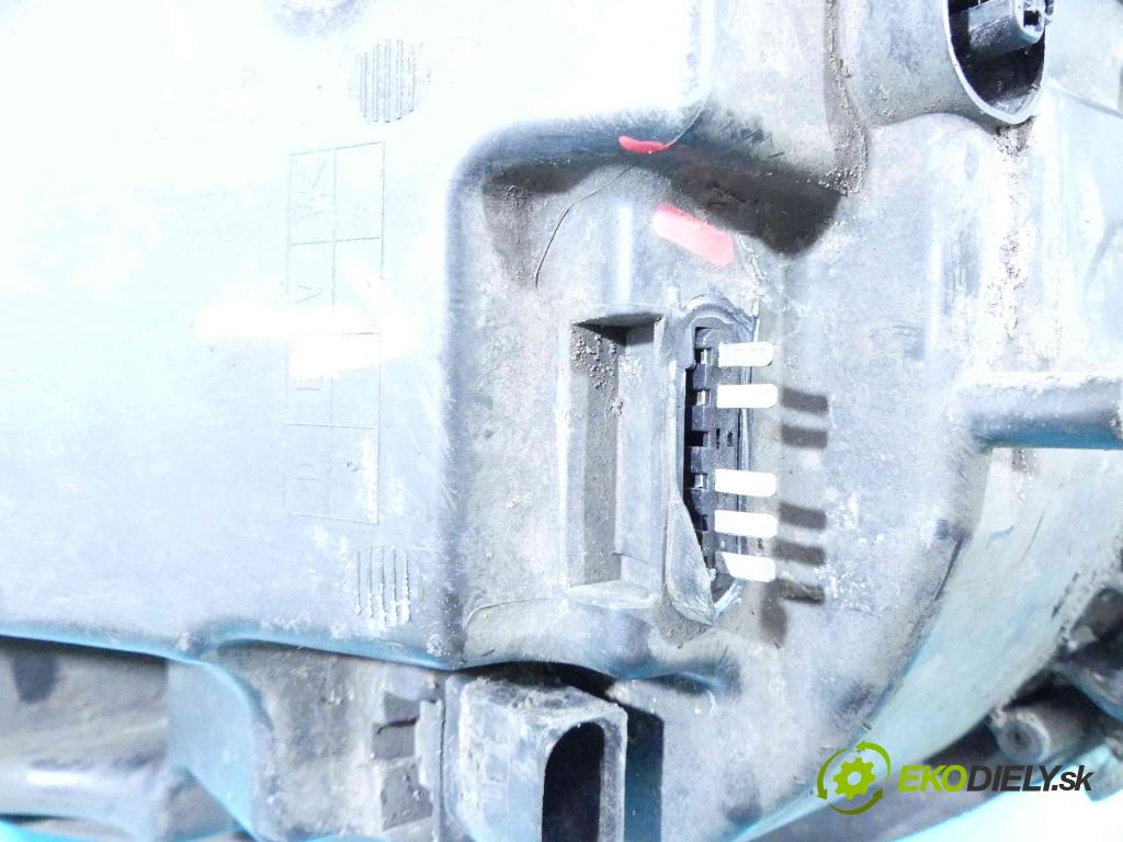 Mercedes R W251 2005-2013 3.0 CDI 224hp automatic 165 kW 2987 cm3 5- Reflektor: pravý  (Pravé)