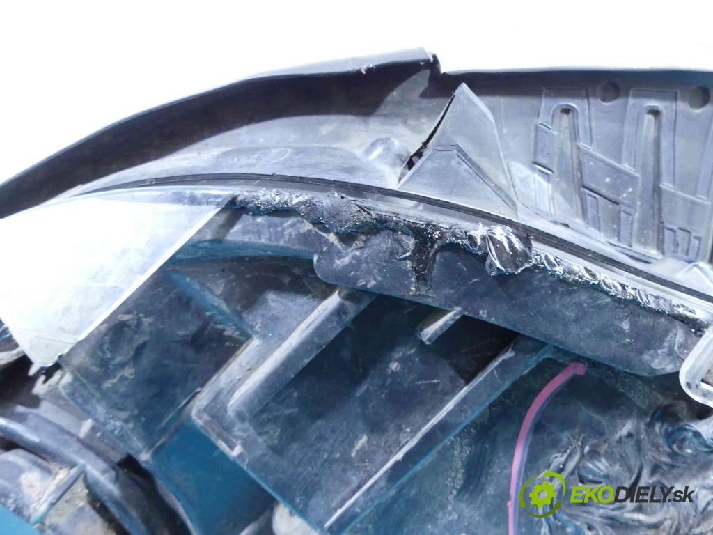 Mercedes R W251 2005-2013 3.0 CDI 224hp automatic 165 kW 2987 cm3 5- Reflektor: pravý  (Pravé)