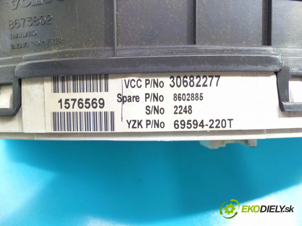 Volvo V70 II 1999-2007 2.4 D5 163 HP automatic 120 kW 2401 cm3 5- prístrojovka/ budíky D5244T (Prístrojové dosky, displeje)