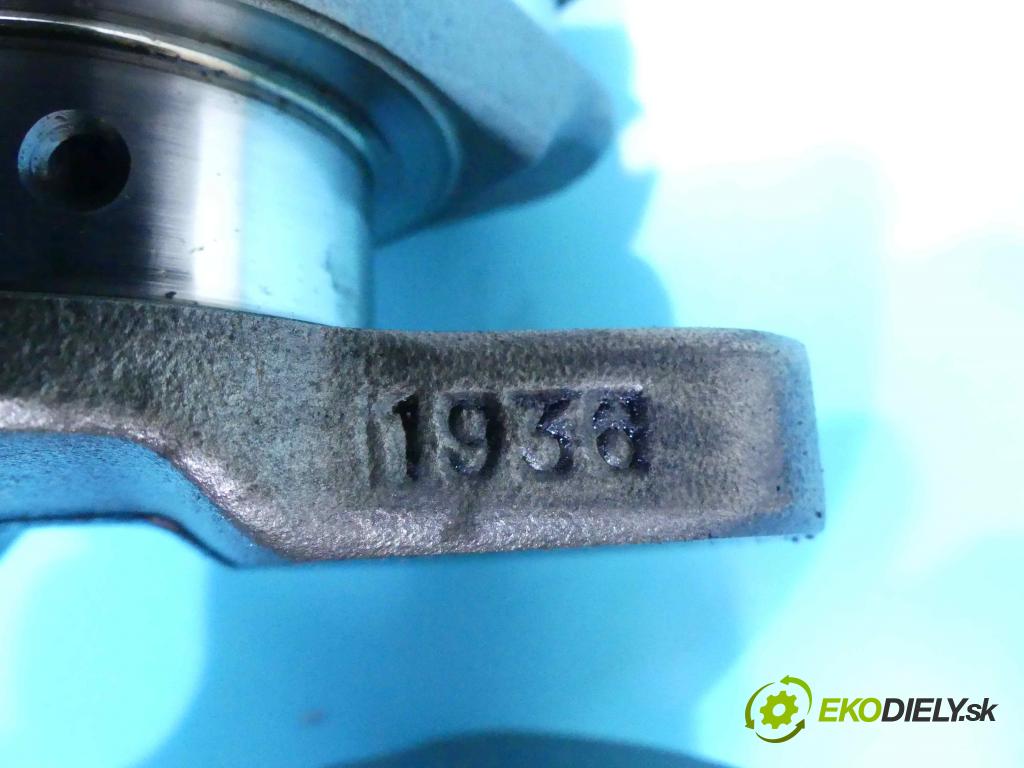 Volvo V70 II 1999-2007 2.4 D5 163 HP automatic 120 kW 2401 cm3 5- Hřídel: kľukový D5244T (Ostatné)