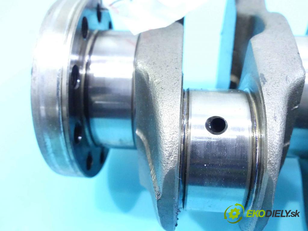 Volvo V70 II 1999-2007 2.4 D5 163 HP automatic 120 kW 2401 cm3 5- Hřídel: kľukový D5244T (Ostatné)