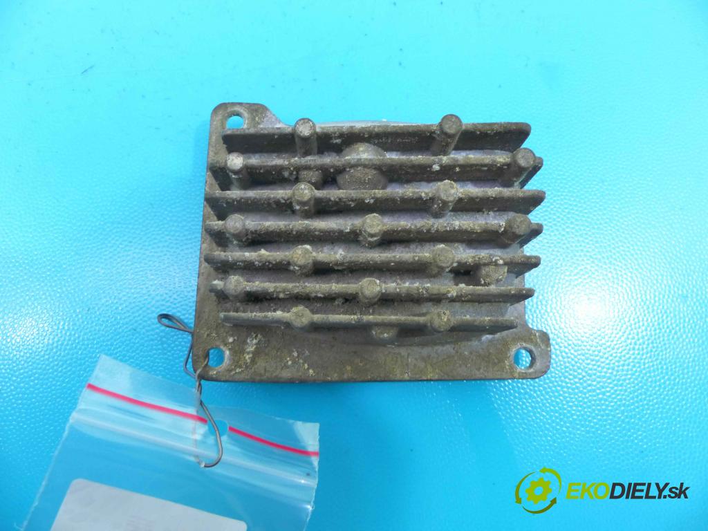 Renault Talisman 2015-2022 1.6 dci 131 hp automatic 96 kW 1598 cm3 4- modul lampy: 90064552