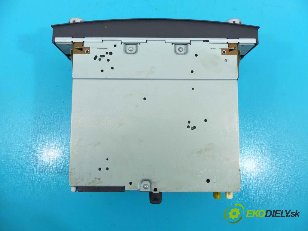 Vw Touareg I 2002-2010 2.5 tdi 174 HP manual 128 kW 2461 cm3 5- Radio továreň: 7L6035191C