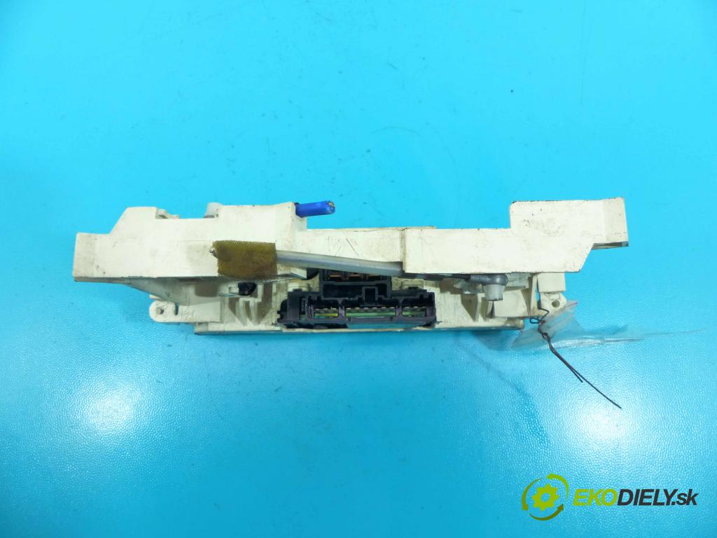Mitsubishi Carisma 1.6 16v 101 HP manual 74 kW 1597 cm3 4- panel kúrenia MR360467