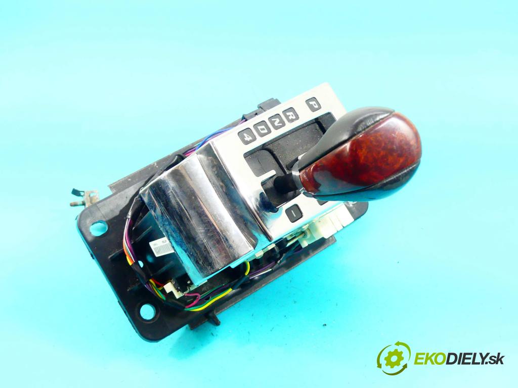 Cadillac SRX 2003-2009 3.6 V6 258 HP automatic 190 kW 3564 cm3 5- Páka: Změny: stupeň,rýchlosť 1GA0205716 (Rýchlostné páky / kulisy)