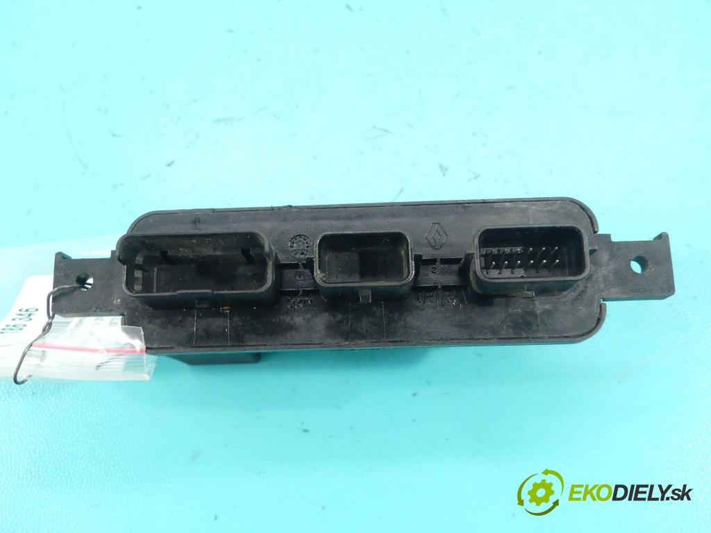 Renault Laguna III 2007-2015 2.0 16v 140 HP manual 103 kW 1997 cm3 5- modul riadiaca jednotka 285800001R (Ostatné)