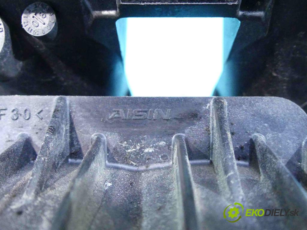 Suzuki Splash 1.0 65 HP manual 48 kW 996 cm3 5- zvod nasávací  (Sacie potrubia)