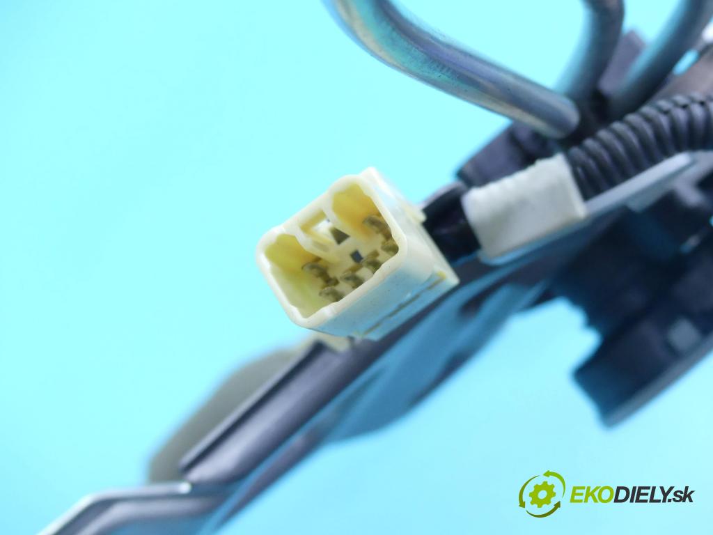 Lexus LS IV 2006-2017 5.0 V8 394KM: automatic 290 kW 4969 cm3 4- roleta 85053-X1000 (Rolety kufra)