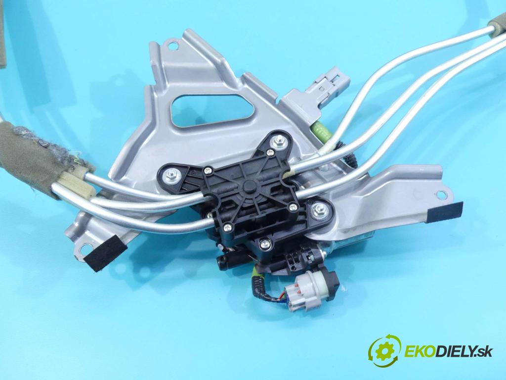 Lexus LS IV 2006-2017 5.0 V8 394KM: automatic 290 kW 4969 cm3 4- roleta 82154X1000 (Rolety kufra)