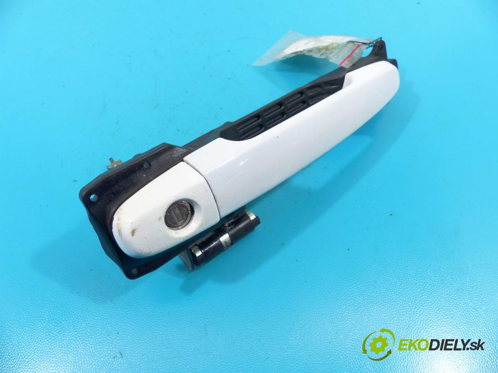 Toyota Auris I 2006-2013 1.4 D4D 90 HP manual 66 kW 1364 cm3 5- rukoväť predné ľavé mimo:  (Vonkajšie predné ľavé)