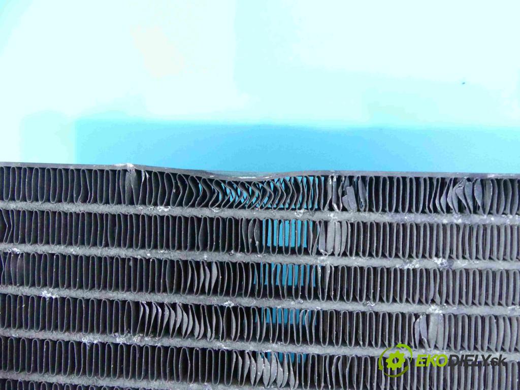 Land rover Range Rover III L322 02-12 3.0 D V6 245KM automatic 180 kW 2993 cm3 5- chladič klimatizácie 140239 (Chladiče klimatizácie)