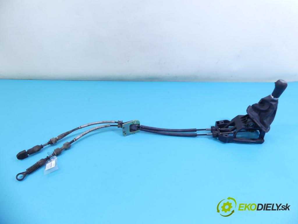 Toyota Avensis II T25 2003-2008 2.0 D4D 116 HP manual 85 kW 1995 cm3 5- Páka: Změny: stupeň,rýchlosť 37518-AV (Rýchlostné páky / kulisy)