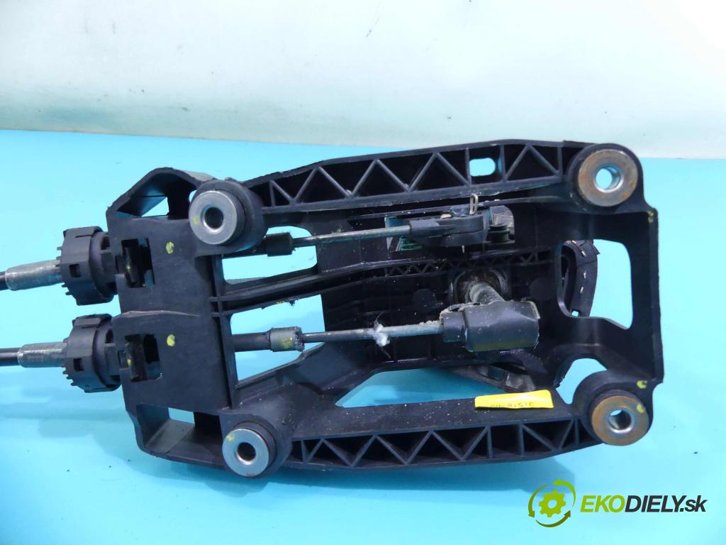 Toyota Avensis II T25 2003-2008 2.0 D4D 116 HP manual 85 kW 1995 cm3 5- Páka: Změny: stupeň,rýchlosť 37518-AV (Rýchlostné páky / kulisy)