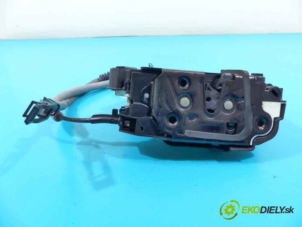Vw Golf VII 2012-2020 2.0 tdi 150 hp manual 110 kW 1968 cm3 5- zámek zadní pravý 5K4839016Q