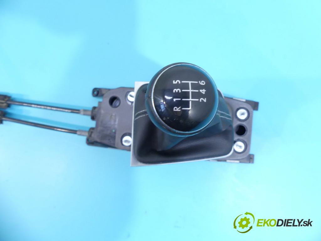 Vw Golf VII 2012-2020 2.0 tdi 150 HP manual 110 kW 1968 cm3 5- Páka: Změny: stupeň,rýchlosť 5Q0711049AQ (Rýchlostné páky / kulisy)