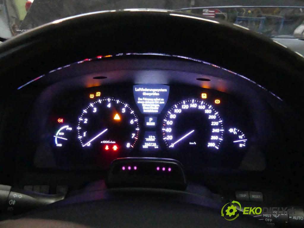 Lexus LS IV 2006-2017 5.0 V8 394KM: automatic 290 kW 4969 cm3 4- prístrojovka/ budíky 83800-50450 (Prístrojové dosky, displeje)