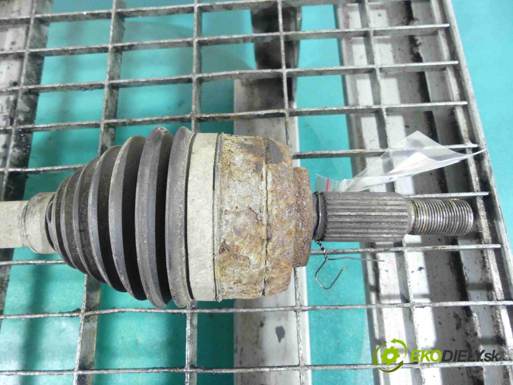 Renault Megane III 2008-2016 1.5 DCI 106 HP manual 78 kW 1461 cm3 5- poloos ľavé 8200725502 (Poloosy)