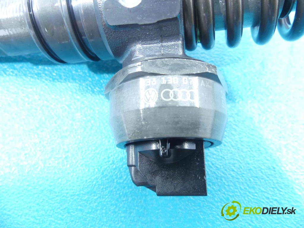 Vw Golf IV 1997-2003 1.9 tdi 116 HP manual 85 kW 1896 cm3 5- vstrekovacie čerpadlo 0986441504 (Vstrekovače)
