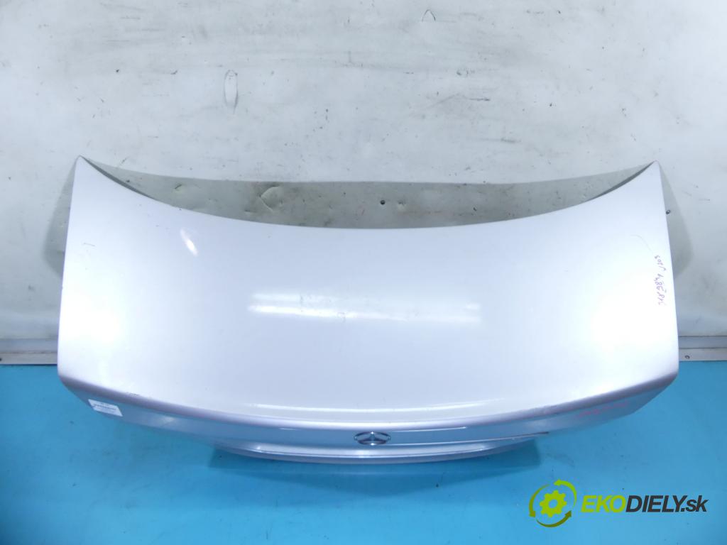 Mercedes C W203 2000-2007 2.6 V6 (112912) 170 hp automatic 125 kW 2597 cm3 4- zadní kufrové dveře  (Zadní kapoty)