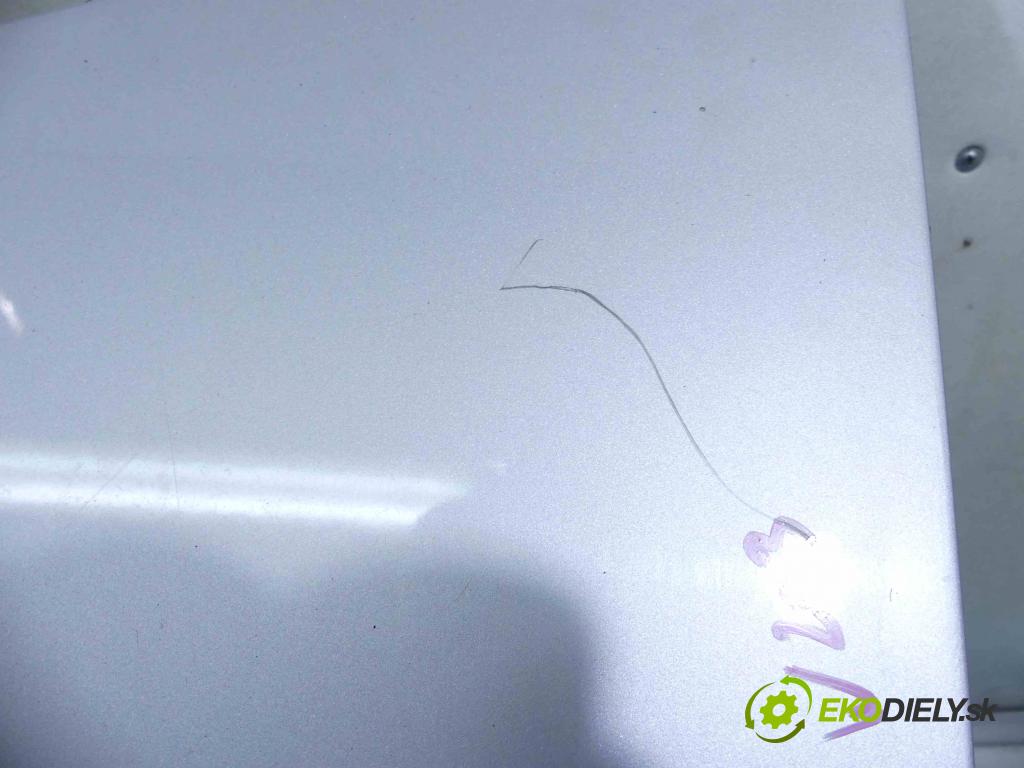 Mercedes C W203 2000-2007 2.6 V6 (112912) 170 hp automatic 125 kW 2597 cm3 4- zadní kufrové dveře  (Zadní kapoty)