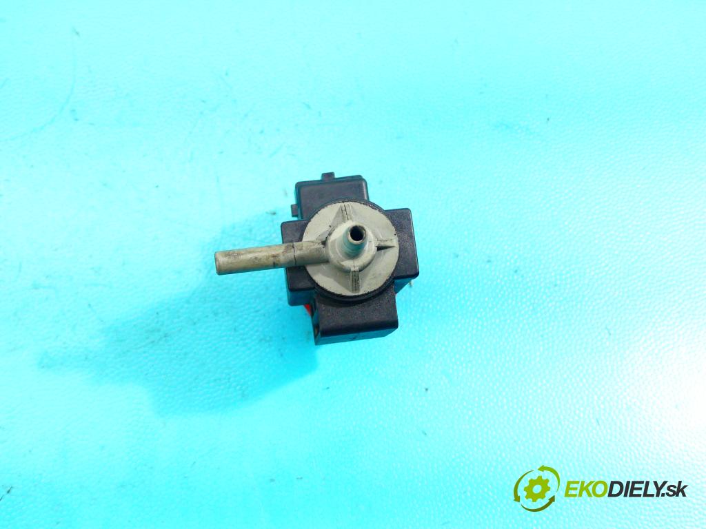 Land rover Range Rover III L322 02-12 3.0 D V6 245KM automatic 180 kW 2993 cm3 5- ventil podtlaku 70243600 (Ventily)