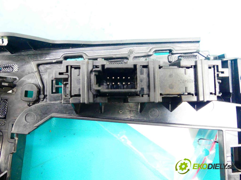 Vw Golf VII 2012-2020 2.0 tdi 150 hp manual 110 kW 1968 cm3 5- kastlík 5G1863245F