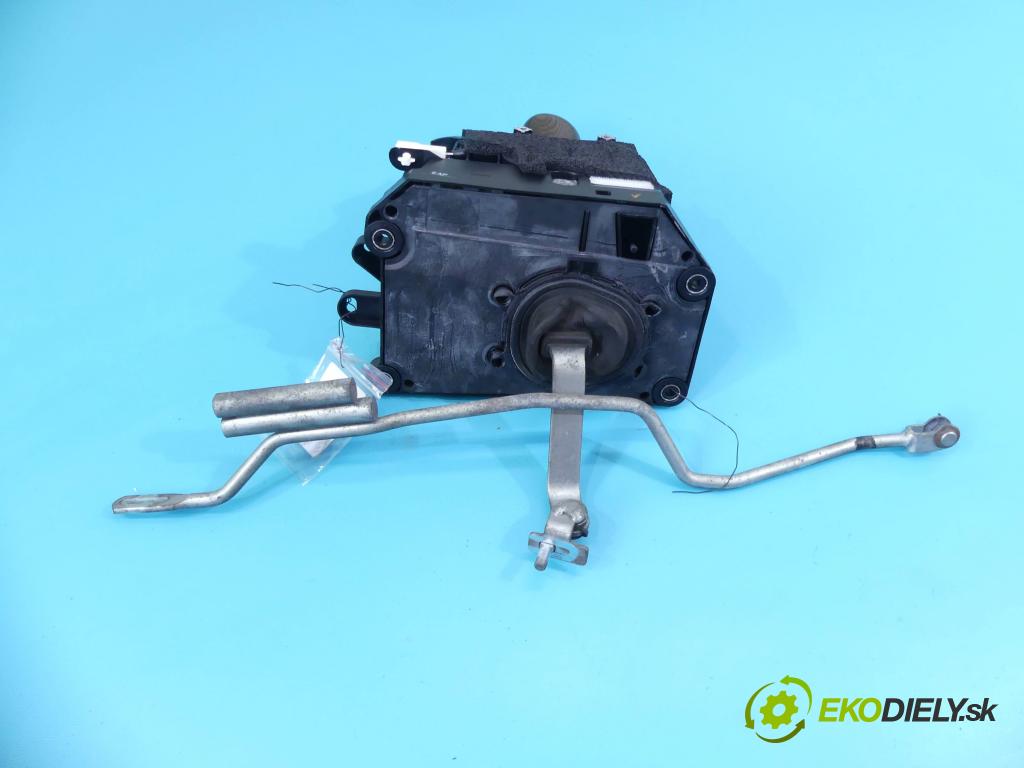 Lexus LS IV 2006-2017 5.0 V8 394KM: automatic 290 kW 4969 cm3 4- Páka: Změny: stupeň,rýchlosť  (Rýchlostné páky / kulisy)