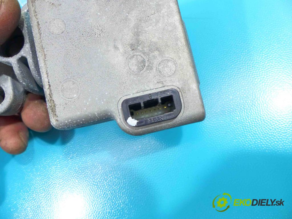 Lexus LS IV 2006-2017 5.0 V8 394KM: automatic 290 kW 4969 cm3 4- Blokáda: řízení: 39998-52-01 (Ostatné)