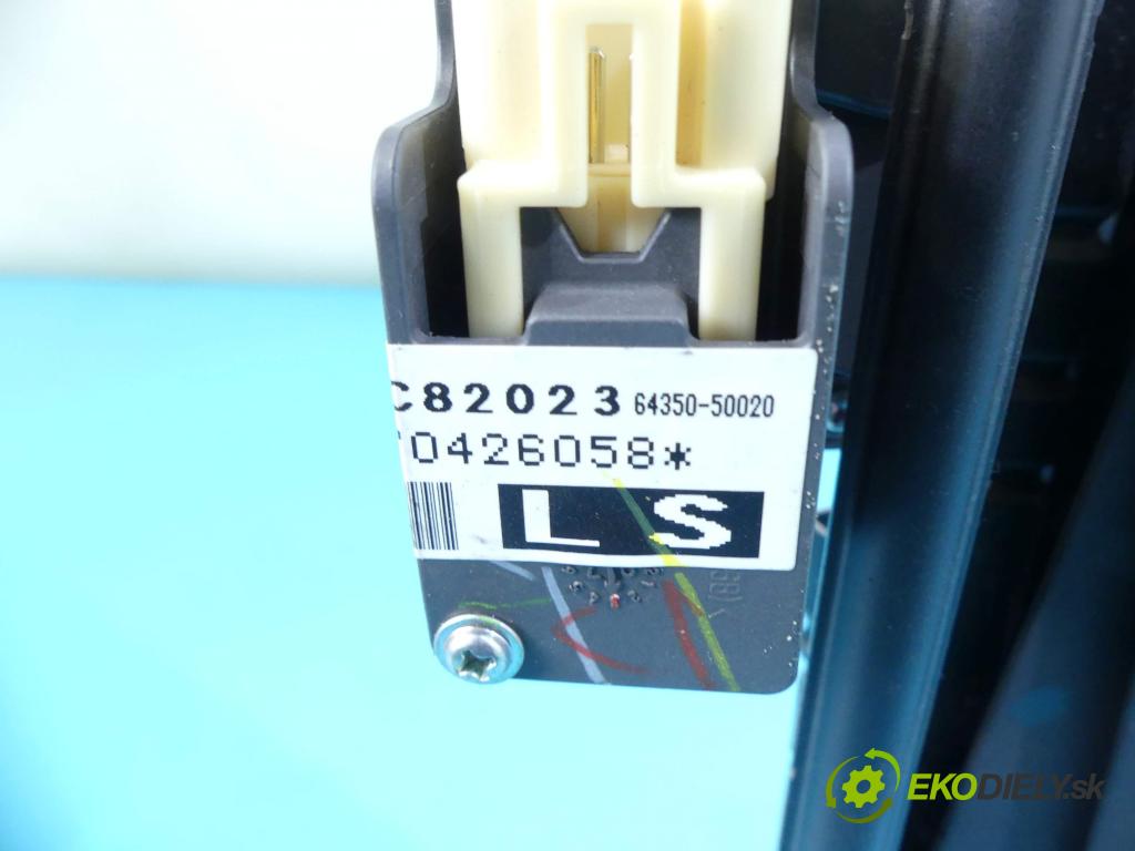 Lexus LS IV 2006-2017 5.0 V8 394KM: automatic 290 kW 4969 cm3 4- roleta 64350-50020 (Rolety kufra)