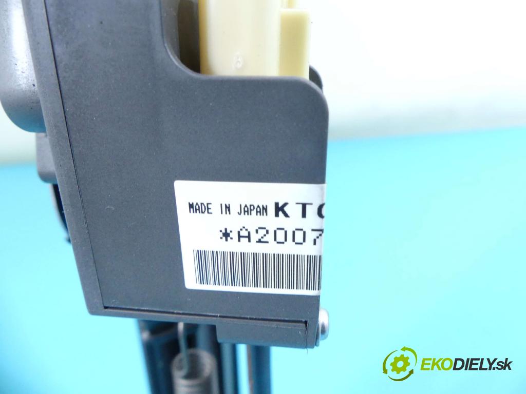 Lexus LS IV 2006-2017 5.0 V8 394KM: automatic 290 kW 4969 cm3 4- roleta 64350-50020 (Rolety kufra)