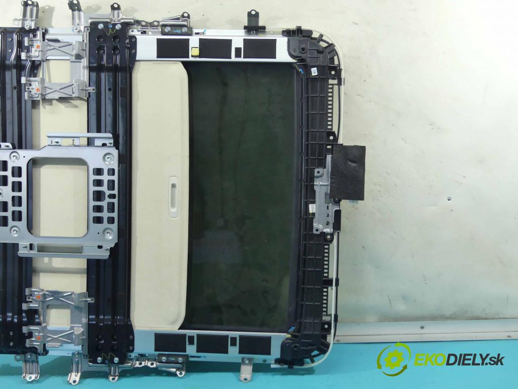 Lexus LS IV 2006-2017 5.0 V8 394KM: automatic 290 kW 4969 cm3 4- Střešní okno:  (Sklá karosérie)