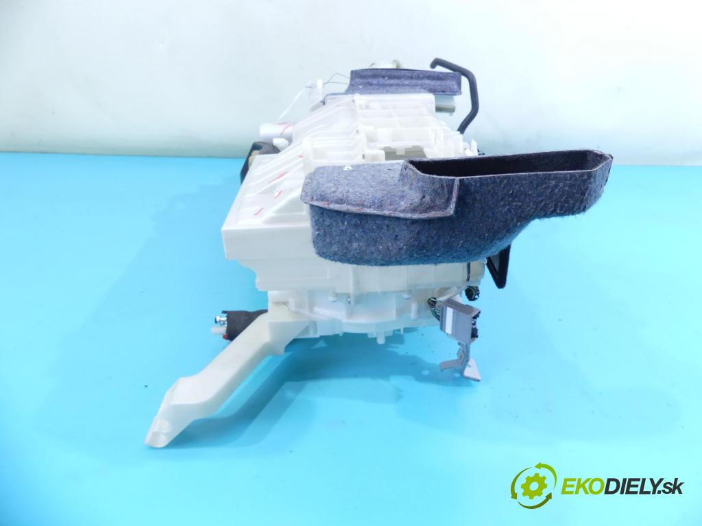 Lexus LS IV 2006-2017 5.0 V8 394KM: automatic 290 kW 4969 cm3 4- radiator 87030-50050 (Radiátory kúrenia)