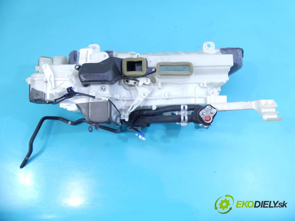 Lexus LS IV 2006-2017 5.0 V8 394KM: automatic 290 kW 4969 cm3 4- radiator 87030-50050 (Radiátory kúrenia)