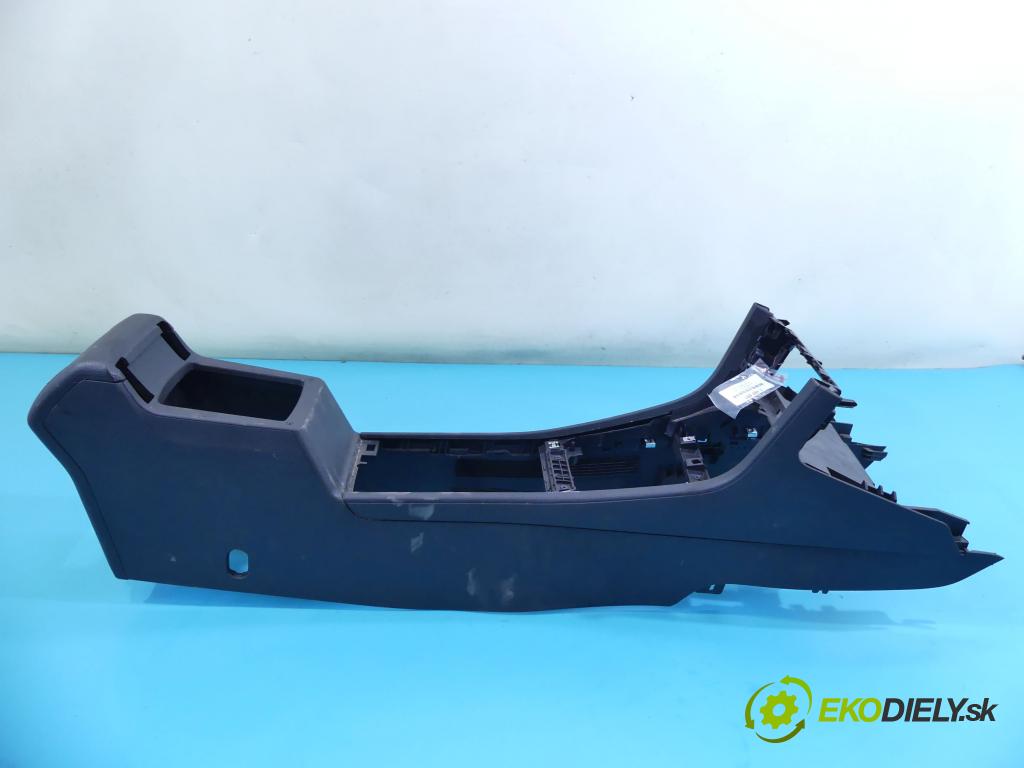 Audi A4 B6 2000-2004 1.9 tdi 131 HP manual 96 kW 1896 cm3 4- operadlo 5G0863289C (Lakťové opierky)