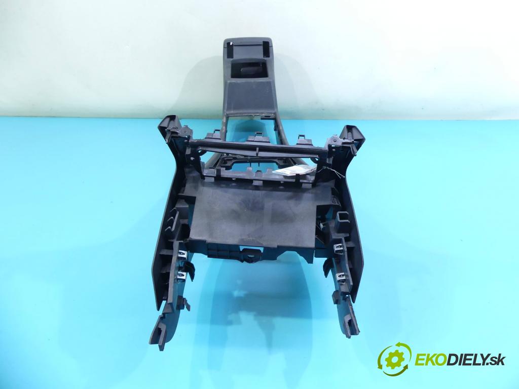 Audi A4 B6 2000-2004 1.9 tdi 131 HP manual 96 kW 1896 cm3 4- operadlo 5G0863289C (Lakťové opierky)