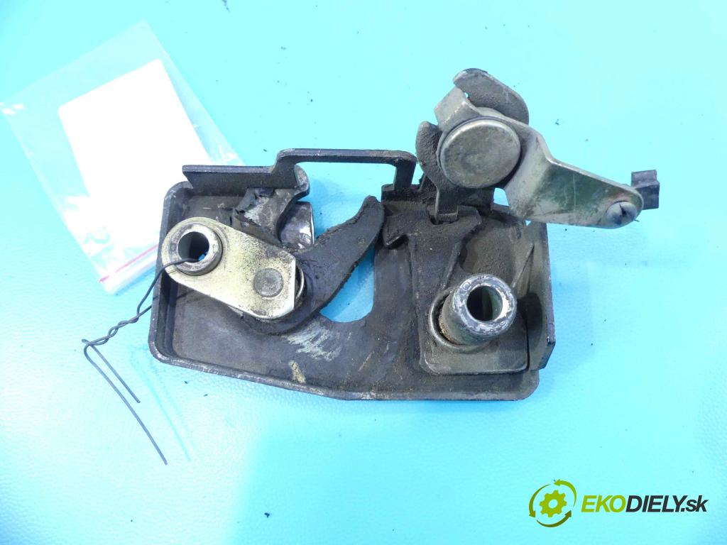 Vw Transporter T4 1990-2003 1.9 TD 68 HP manual 50 kW 1896 cm3 5- zámok zadné pravý 701843604D