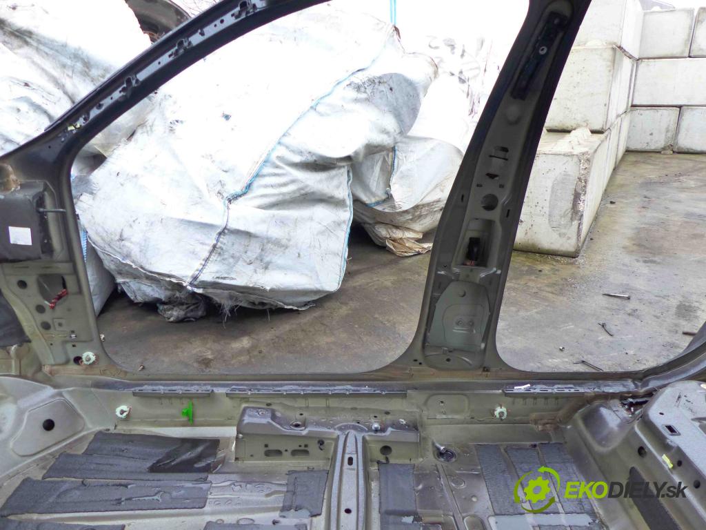 Vw Passat B8 2014 - 2.0 tdi 239KM automatic 176 kW 1968 cm3 5- práh pravý  (Ostatní)