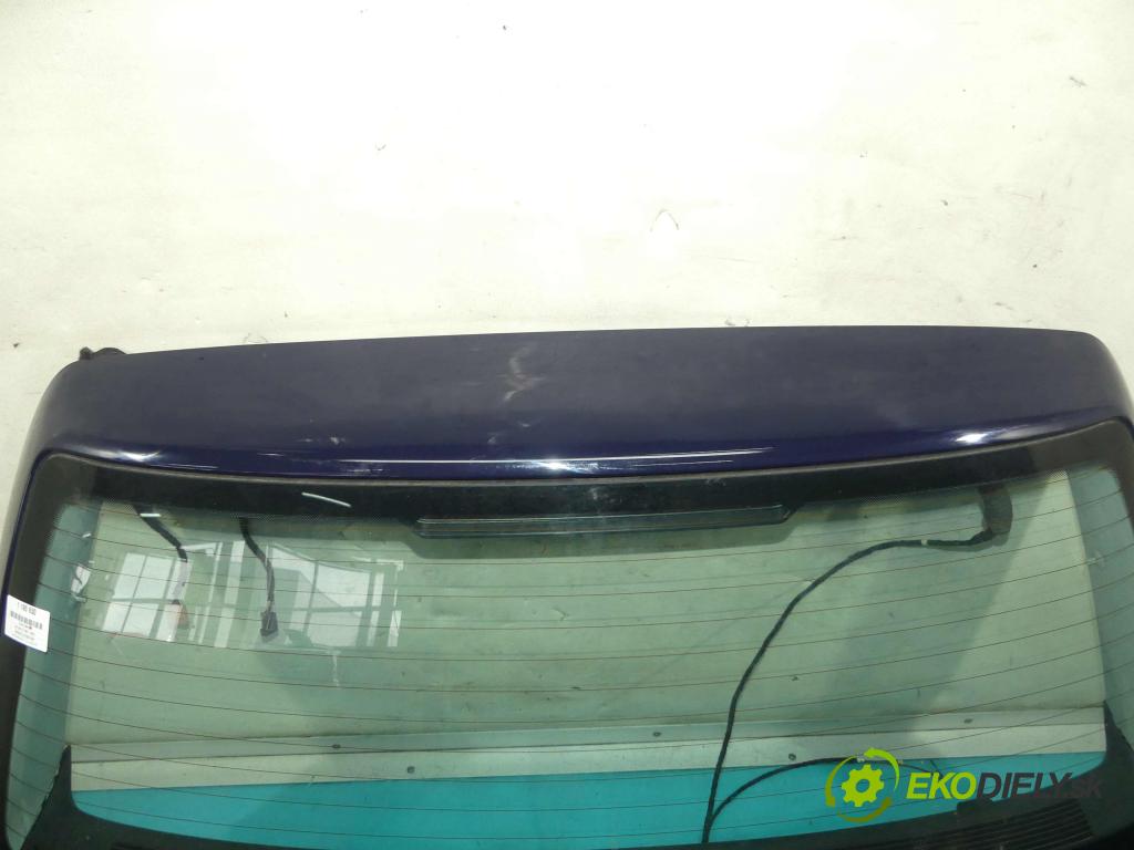 Vw Golf IV 1997-2003 1.4 16v 75 HP manual 55 kW 1390 cm3 3- zadna kufor  (Zadné kapoty)