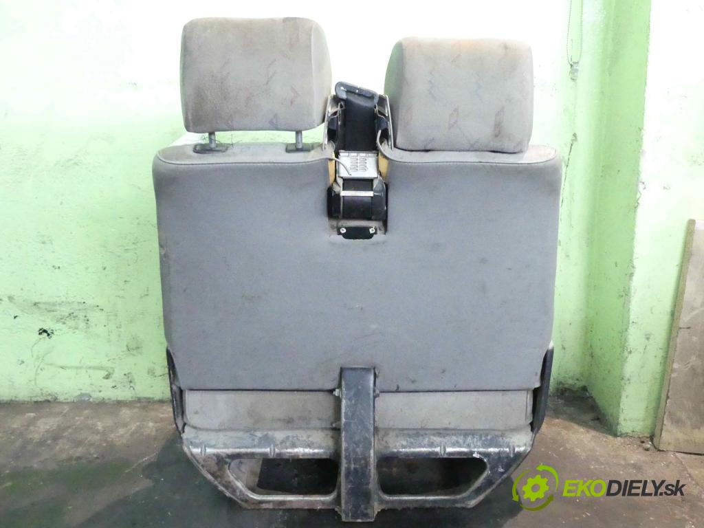 Vw Transporter T4 1990-2003 1.9 TD 68 hp manual 50 kW 1896 cm3 5- Sedadlo pravý  (Sedačky, sedadla)