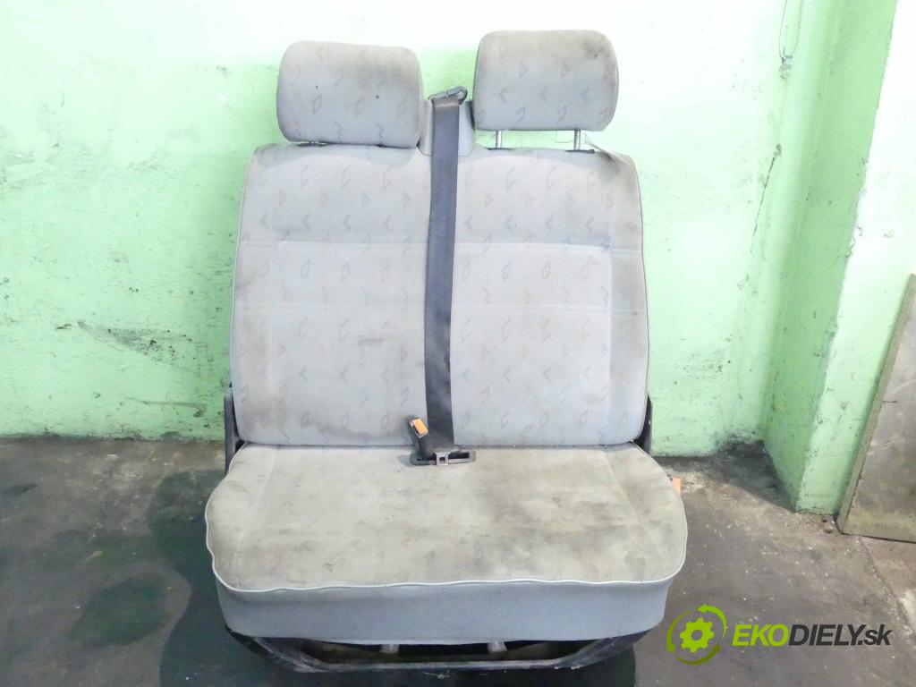 Vw Transporter T4 1990-2003 1.9 TD 68 hp manual 50 kW 1896 cm3 5- Sedadlo pravý  (Sedačky, sedadla)