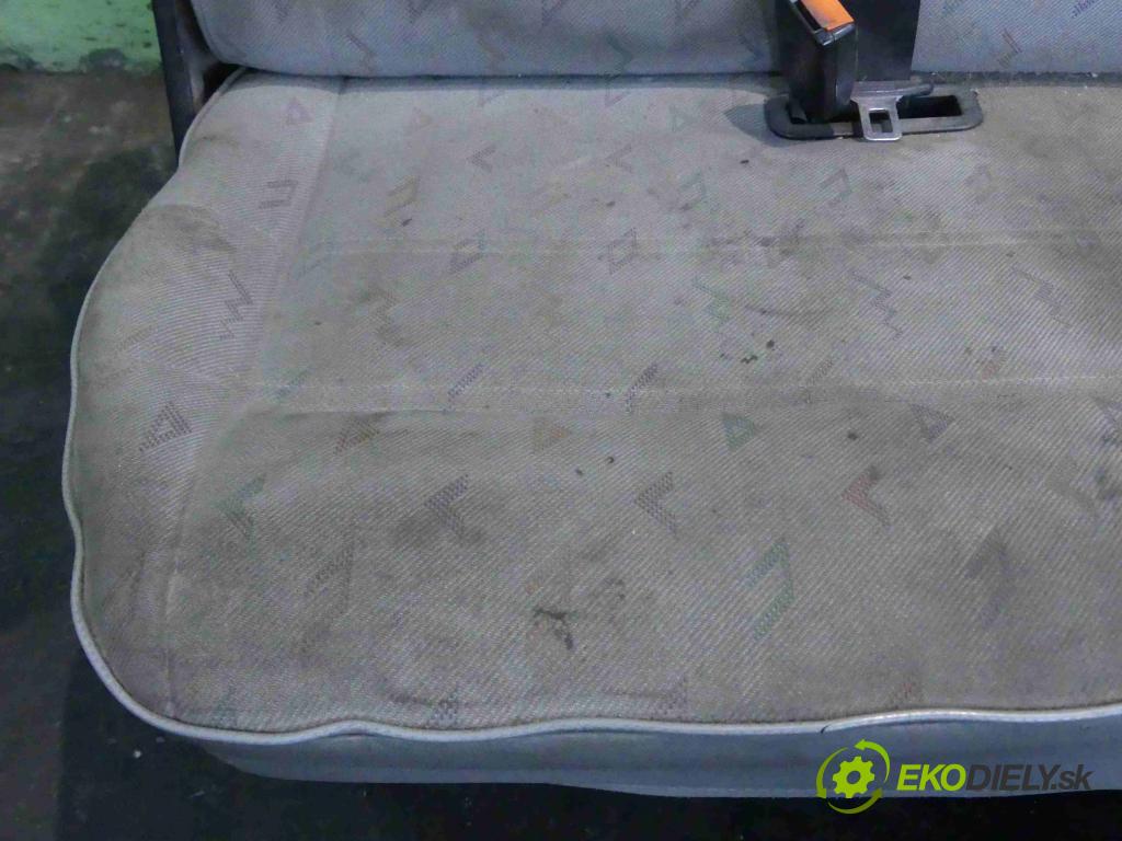 Vw Transporter T4 1990-2003 1.9 TD 68 hp manual 50 kW 1896 cm3 5- Sedadlo pravý  (Sedačky, sedadla)