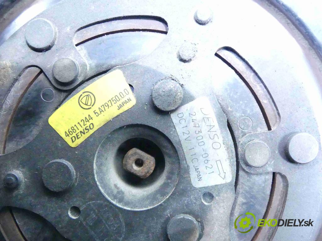 Fiat Stilo 1.9 jtd 116 HP manual 85 kW 1910 cm3 5- čerpadlo klimatizácie 447220-8641