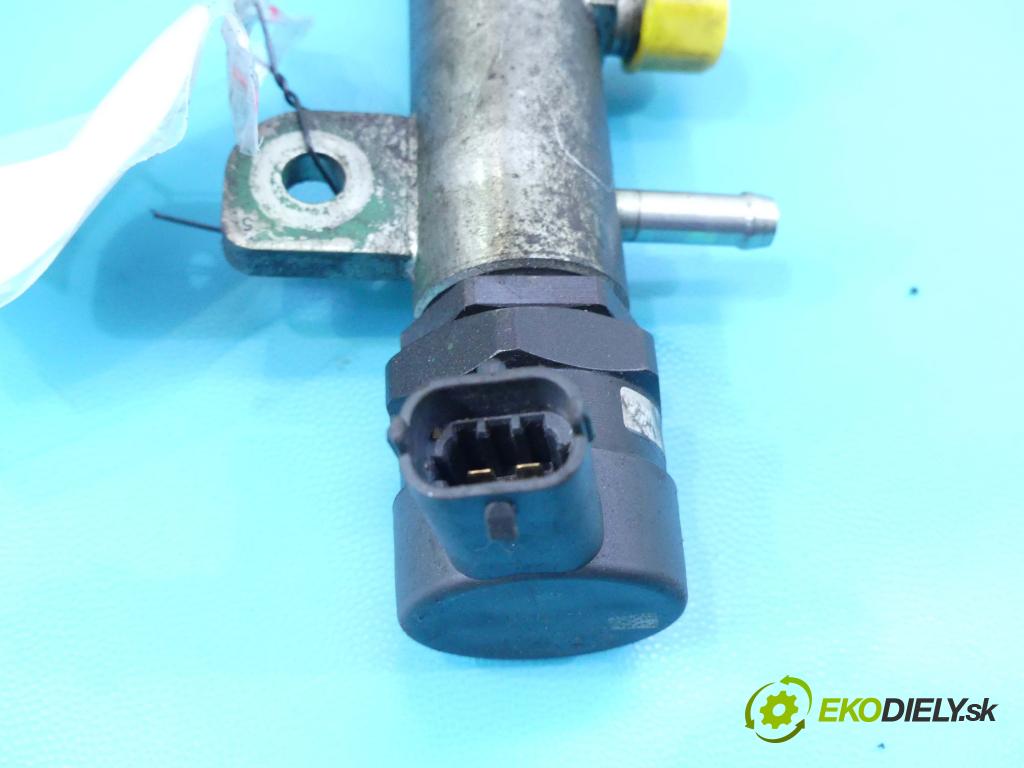 Opel Vectra C 2002-2008 1.9 cdti 120 HP manual 88 kW 1910 cm3 5- lišta vstrekovacia 0445214056 (Vstrekovacie lišty)